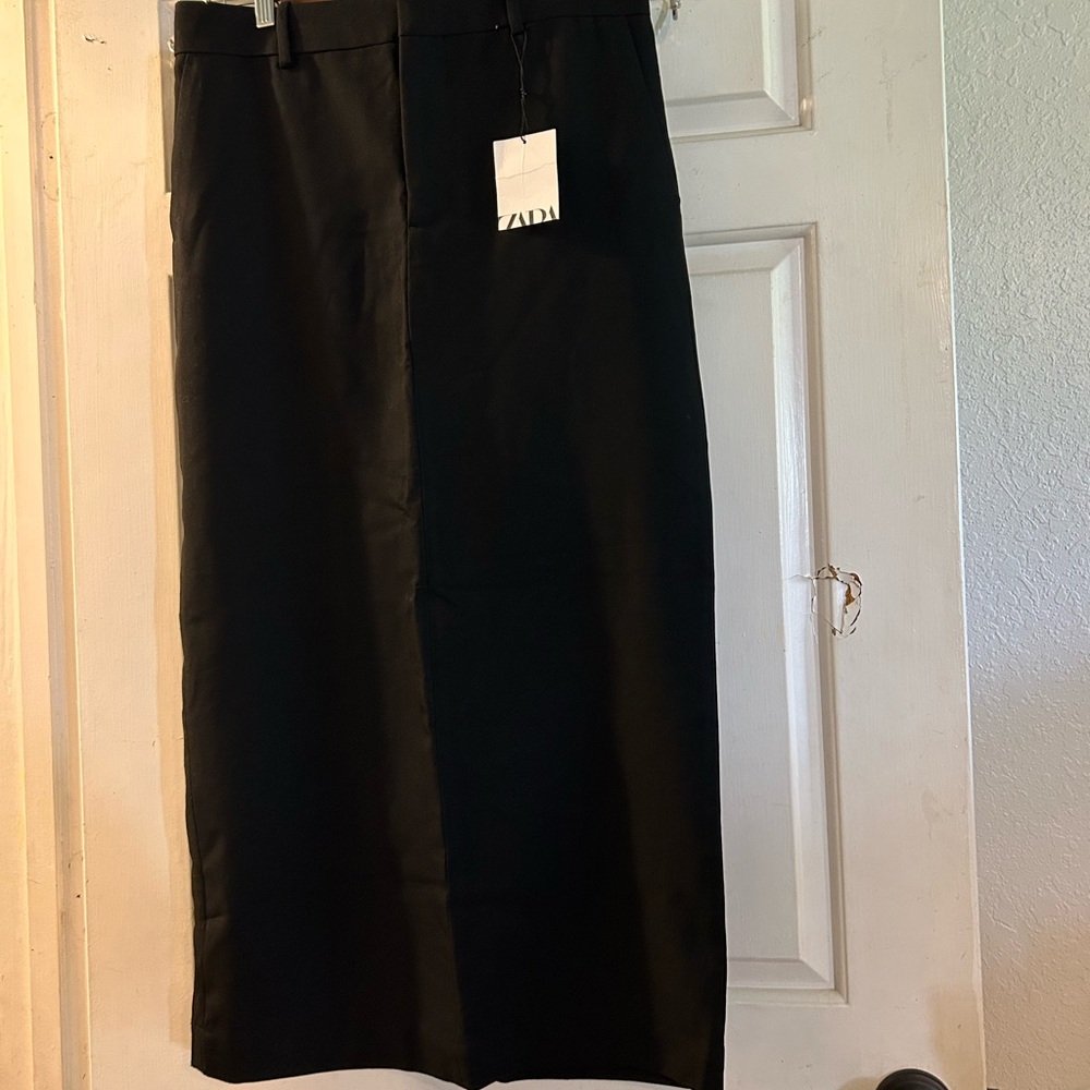 Zara Black Straight Pencil Skirt